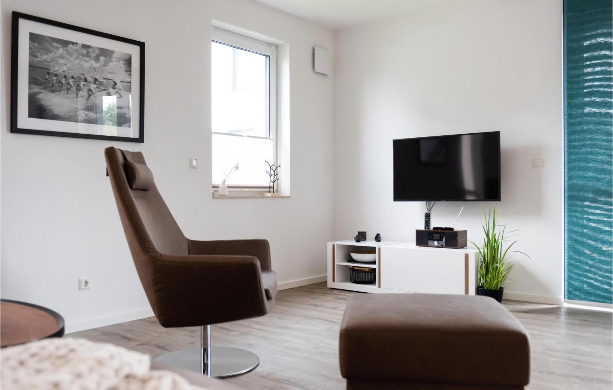 Nice Apartment In Rechlin With House Sea View Exterior photo